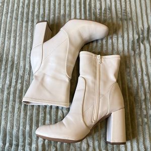 Women’s dress booties size 7